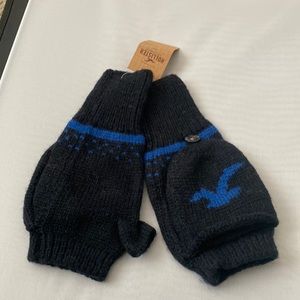 Hollister girl’s mittens